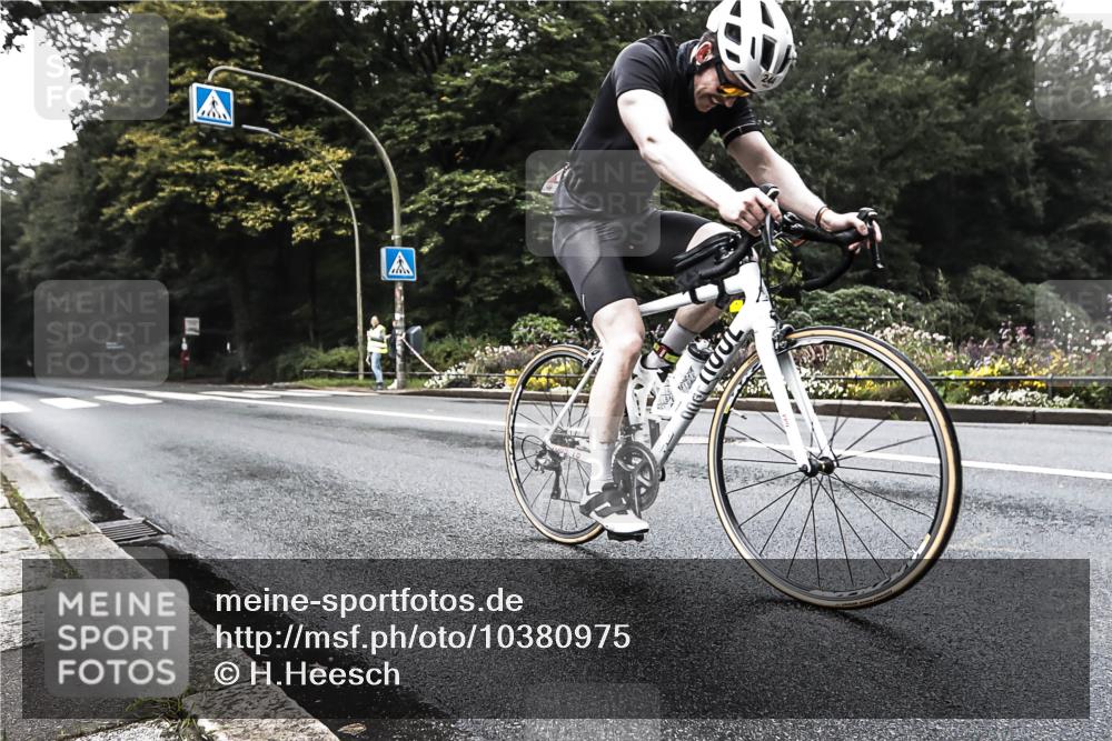 13.09.2026 - Stadtparktriathlon H.Heesch http://msf.ph/oto/10380975 13.09.2026 10:25:07 Radfahren 244 meine-sportfotos.de