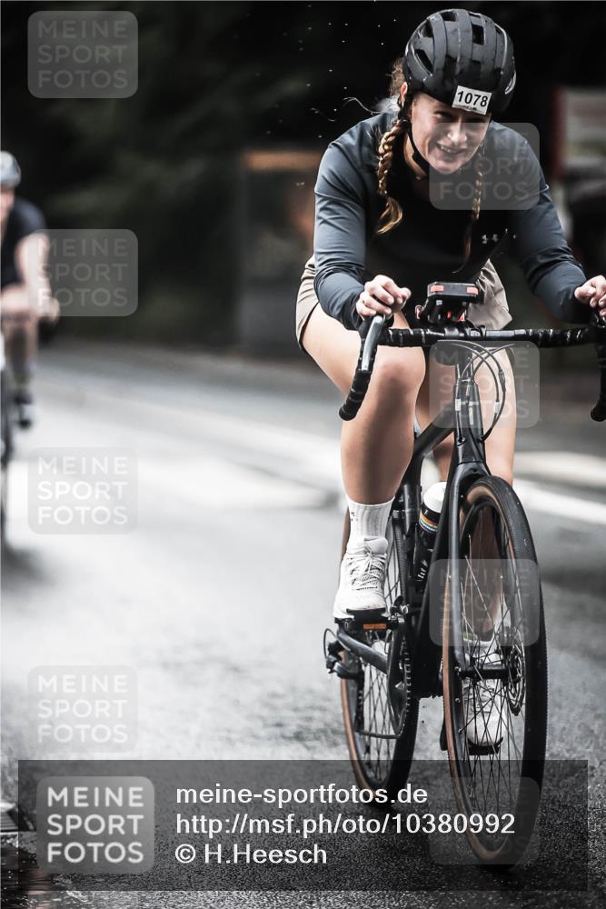 13.09.2026 - Stadtparktriathlon H.Heesch http://msf.ph/oto/10380992 13.09.2026 12:26:28 Radfahren 1027, 1029, 1067, 1073, 1078, 1083, 1146, 1161, 1167, 1184 meine-sportfotos.de