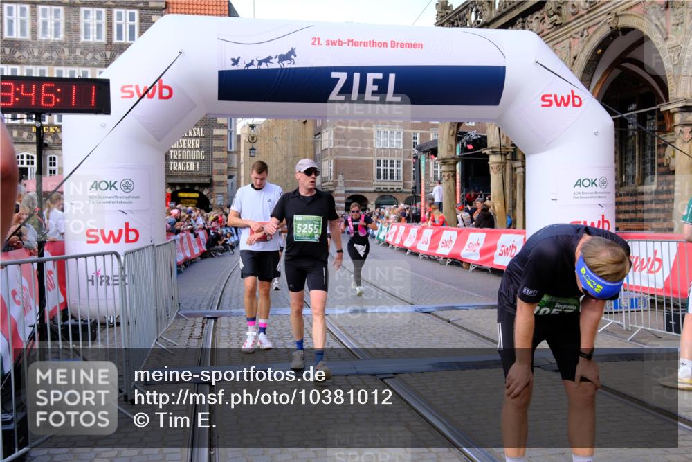 13.09.2026 - 21. swb-Marathon Bremen Tim E. http://msf.ph/oto/10381012 13.09.2026 13:17:00 Ziel 472, 675, 696, 734, 816, 827, 985, 2473, 2474, 2809, 3716, 3961, 4135, 4137, 4485, 5255, 5772, 6367, 6531, 6535, 7387, 7875 meine-sportfotos.de