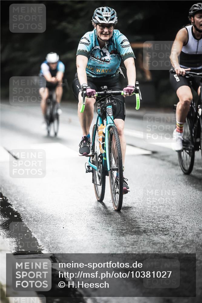 13.09.2026 - Stadtparktriathlon H.Heesch http://msf.ph/oto/10381027 13.09.2026 12:26:29 Radfahren 1027, 1029, 1067, 1073, 1078, 1083, 1146, 1167, 1184 meine-sportfotos.de