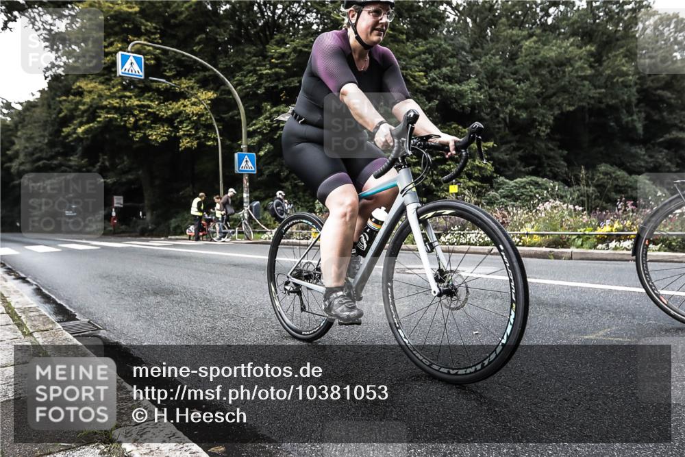 13.09.2026 - Stadtparktriathlon H.Heesch http://msf.ph/oto/10381053 13.09.2026 10:56:59 Radfahren 394, 522, 600 meine-sportfotos.de