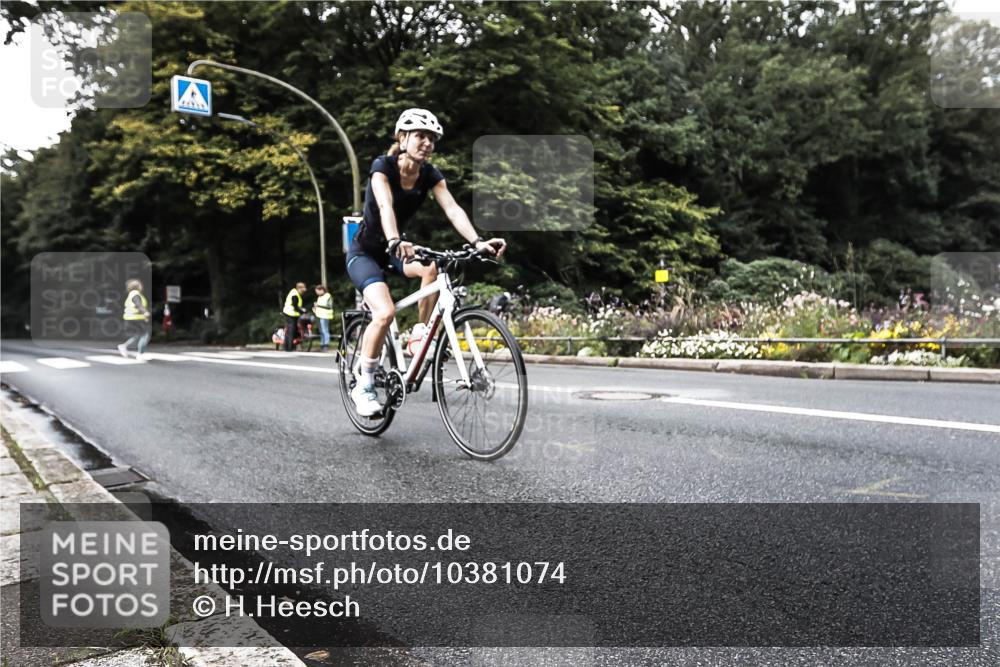 13.09.2026 - Stadtparktriathlon H.Heesch http://msf.ph/oto/10381074 13.09.2026 10:57:08 Radfahren 382, 462, 480, 540 meine-sportfotos.de