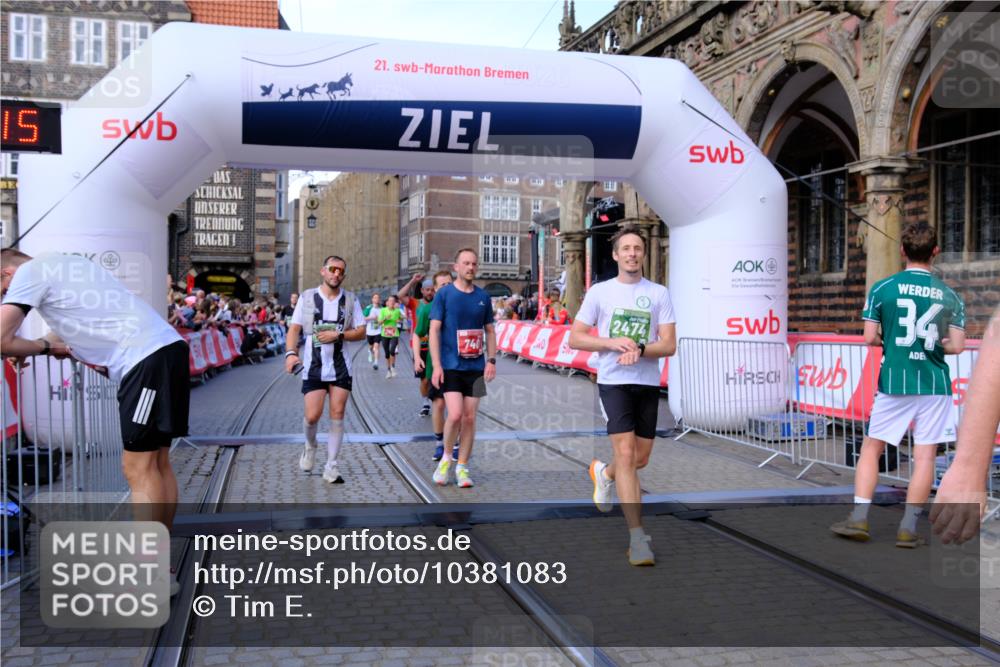 13.09.2026 - 21. swb-Marathon Bremen Tim E. http://msf.ph/oto/10381083 13.09.2026 13:17:04 Ziel 385, 472, 675, 696, 734, 816, 827, 985, 1970, 2319, 2473, 2474, 2809, 3716, 3961, 4135, 4137, 4485, 5255, 5772, 6049, 6531, 6535, 6819, 7297, 7387, 7875 meine-sportfotos.de