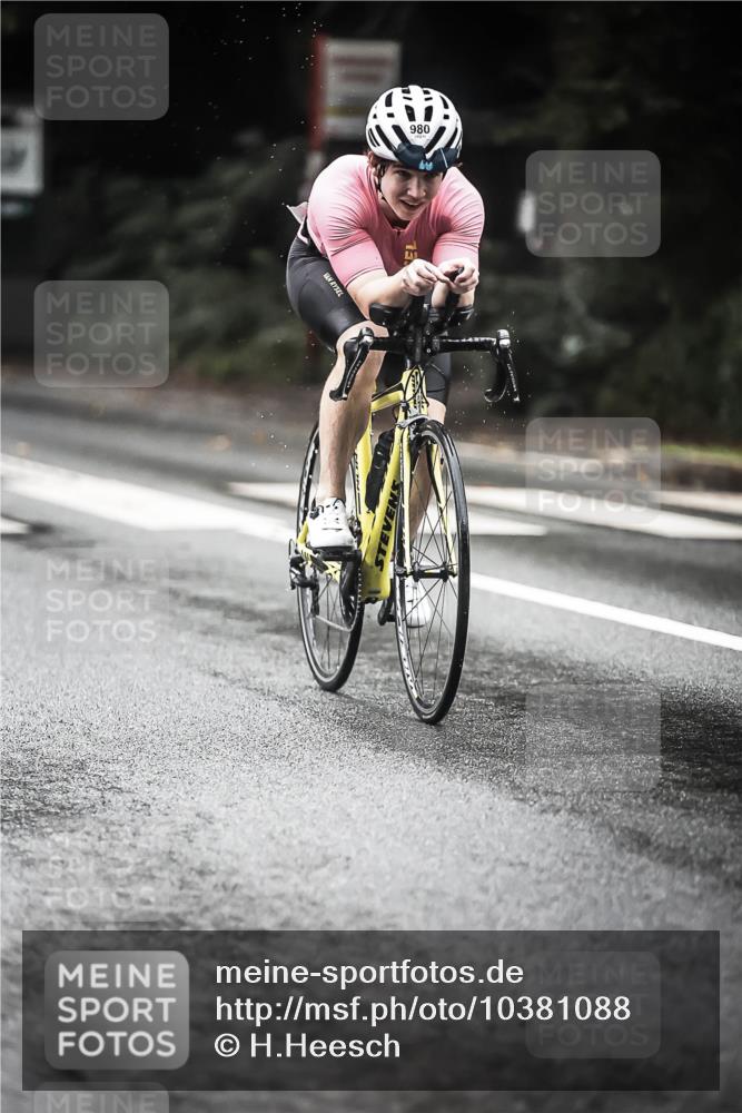 13.09.2026 - Stadtparktriathlon H.Heesch http://msf.ph/oto/10381088 13.09.2026 12:26:37 Radfahren 972, 980, 1000, 1062, 1063, 1067, 1159 meine-sportfotos.de