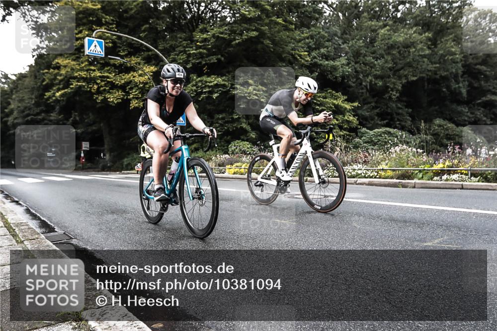 13.09.2026 - Stadtparktriathlon H.Heesch http://msf.ph/oto/10381094 13.09.2026 10:57:27 Radfahren 404, 534, 536, 541 meine-sportfotos.de