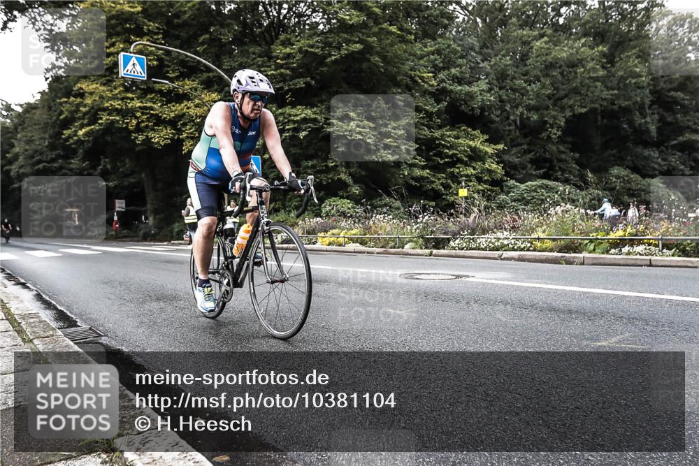 13.09.2026 - Stadtparktriathlon H.Heesch http://msf.ph/oto/10381104 13.09.2026 10:57:33 Radfahren 559, 563 meine-sportfotos.de
