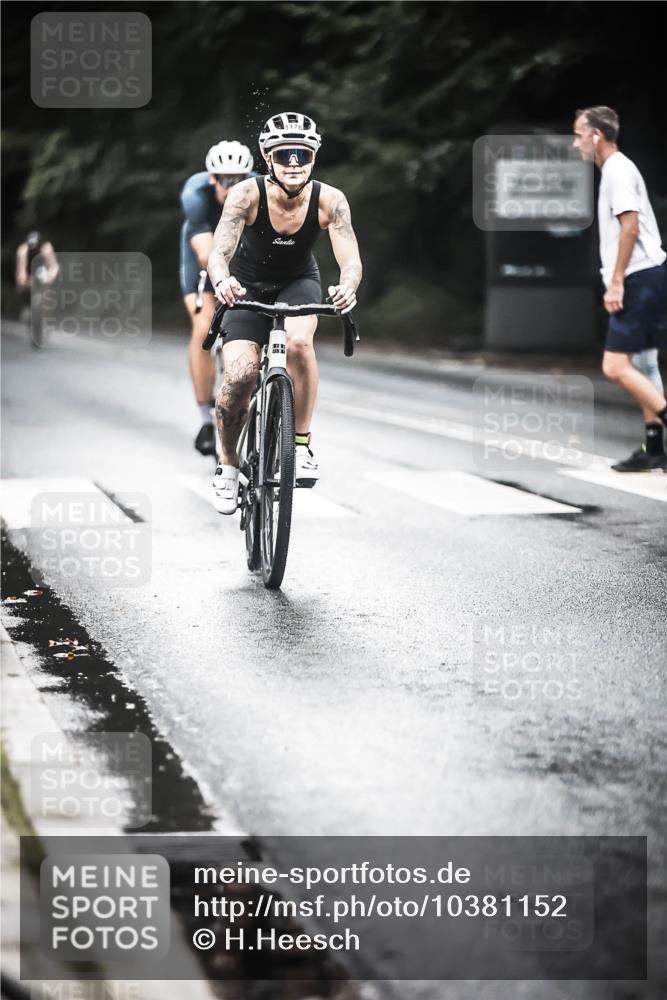 13.09.2026 - Stadtparktriathlon H.Heesch http://msf.ph/oto/10381152 13.09.2026 12:26:44 Radfahren 955, 972, 1000, 1037, 1062, 1063, 1178 meine-sportfotos.de