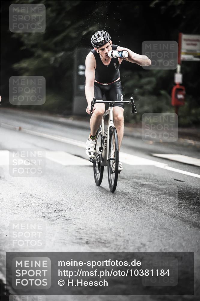 13.09.2026 - Stadtparktriathlon H.Heesch http://msf.ph/oto/10381184 13.09.2026 12:26:50 Radfahren 955, 970, 1024, 1037, 1106, 1144, 1145, 1178 meine-sportfotos.de