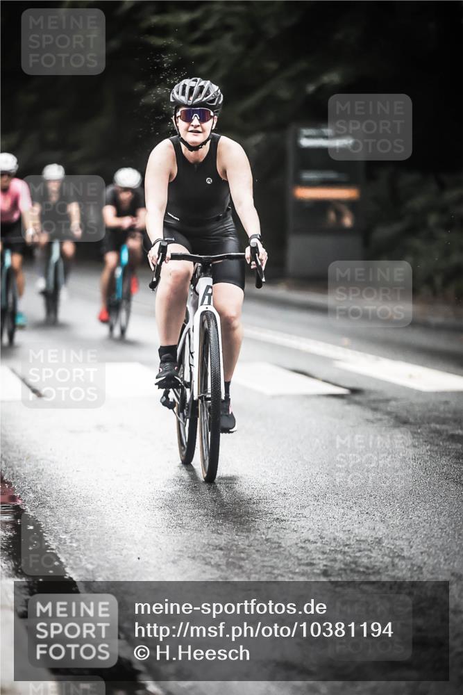 13.09.2026 - Stadtparktriathlon H.Heesch http://msf.ph/oto/10381194 13.09.2026 12:26:51 Radfahren 955, 970, 1024, 1037, 1106, 1144, 1145 meine-sportfotos.de
