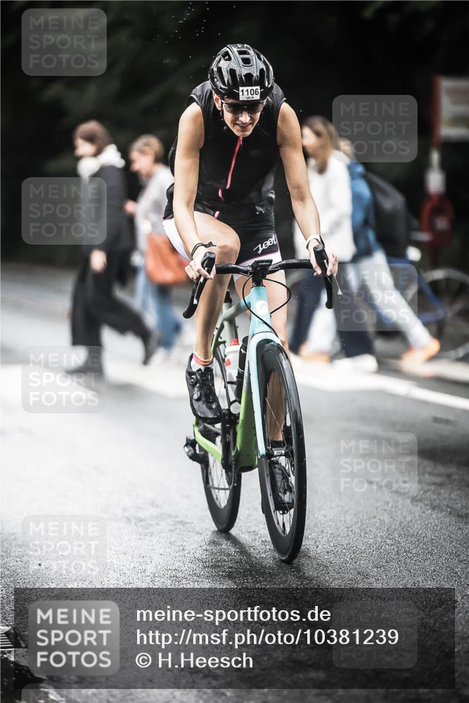13.09.2026 - Stadtparktriathlon H.Heesch http://msf.ph/oto/10381239 13.09.2026 12:26:56 Radfahren 955, 970, 1024, 1106, 1144, 1145 meine-sportfotos.de