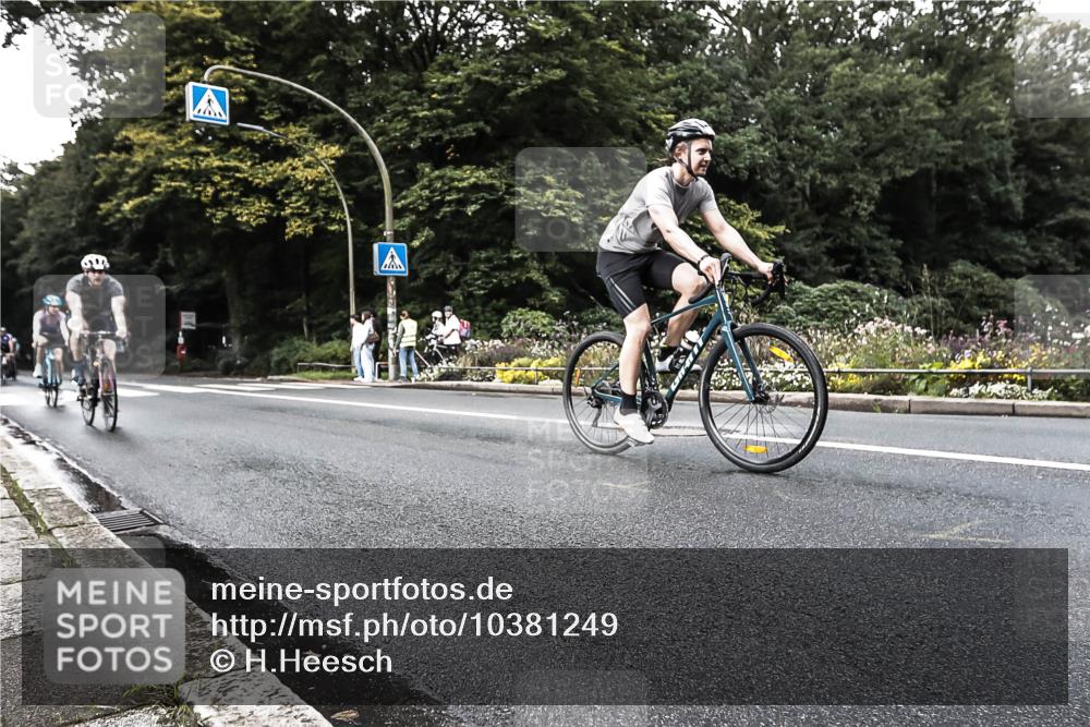 13.09.2026 - Stadtparktriathlon H.Heesch http://msf.ph/oto/10381249 13.09.2026 10:58:39 Radfahren 363, 442, 502, 573, 602, 621, 632, 687 meine-sportfotos.de