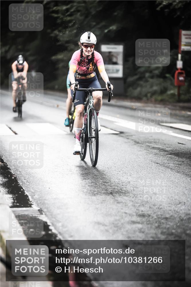 13.09.2026 - Stadtparktriathlon H.Heesch http://msf.ph/oto/10381266 13.09.2026 12:27:07 Radfahren 1028, 1132, 1177, 1187 meine-sportfotos.de