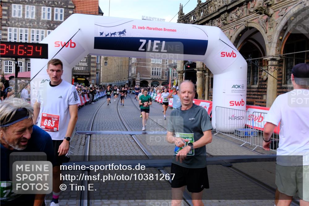 13.09.2026 - 21. swb-Marathon Bremen Tim E. http://msf.ph/oto/10381267 13.09.2026 13:17:23 Ziel 385, 1970, 2052, 2319, 3246, 3706, 4156, 4805, 6624, 6704, 6759, 6819, 6953, 7284, 8111, 8418, 8858 meine-sportfotos.de