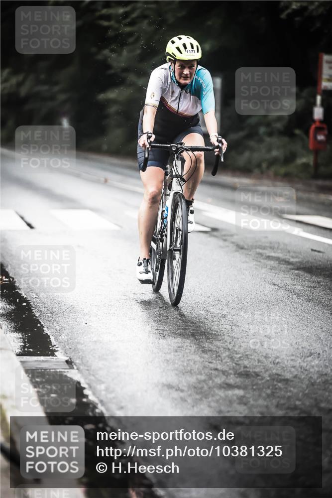 13.09.2026 - Stadtparktriathlon H.Heesch http://msf.ph/oto/10381325 13.09.2026 12:27:11 Radfahren 1028, 1132, 1177, 1187 meine-sportfotos.de
