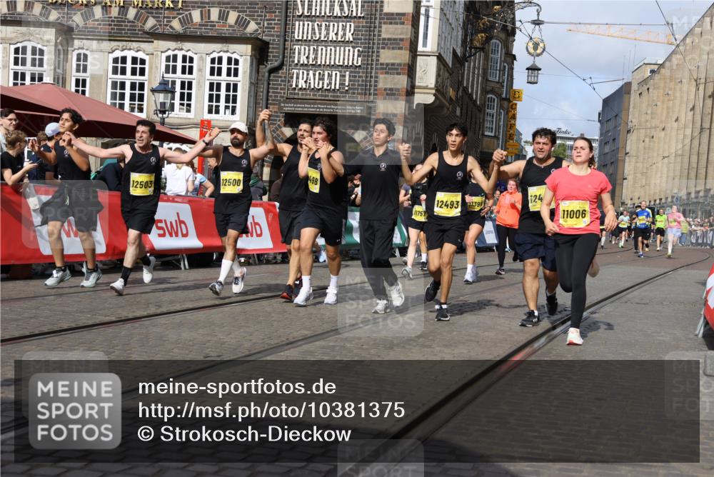 13.09.2026 - 21. swb-Marathon Bremen Strokosch-Dieckow http://msf.ph/oto/10381375 13.09.2026 11:04:59 Ziel 10160, 10198, 10283, 10481, 10711, 10877, 10940, 11006, 11114, 11364, 11366, 11592, 11705, 11761, 11991, 12005, 12493, 12495, 12498, 12500, 12502, 12563, 10370, 10465, 10576, 10718, 10800, 10850, 10975, 10995, 11102, 11105, 11157, 11218, 11281, 11326, 11584, 11616, 11722, 11900, 12002, 12011, 12064, 12079, 12080, 12099, 12335 meine-sportfotos.de