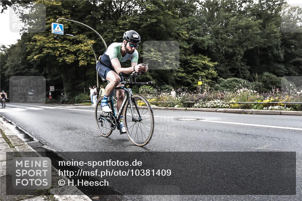 13.09.2026 - Stadtparktriathlon H.Heesch http://msf.ph/oto/10381409 13.09.2026 10:59:19 Radfahren 564, 614, 674 meine-sportfotos.de