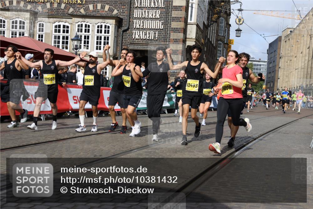 13.09.2026 - 21. swb-Marathon Bremen Strokosch-Dieckow http://msf.ph/oto/10381432 13.09.2026 11:04:59 Ziel 10160, 10198, 10283, 10481, 10711, 10877, 10940, 11006, 11114, 11364, 11366, 11592, 11705, 11761, 11991, 12005, 12493, 12495, 12498, 12500, 12502, 12563, 10370, 10465, 10576, 10718, 10800, 10850, 10975, 10995, 11102, 11105, 11157, 11218, 11281, 11326, 11584, 11616, 11722, 11900, 12002, 12011, 12064, 12079, 12080, 12099, 12335 meine-sportfotos.de