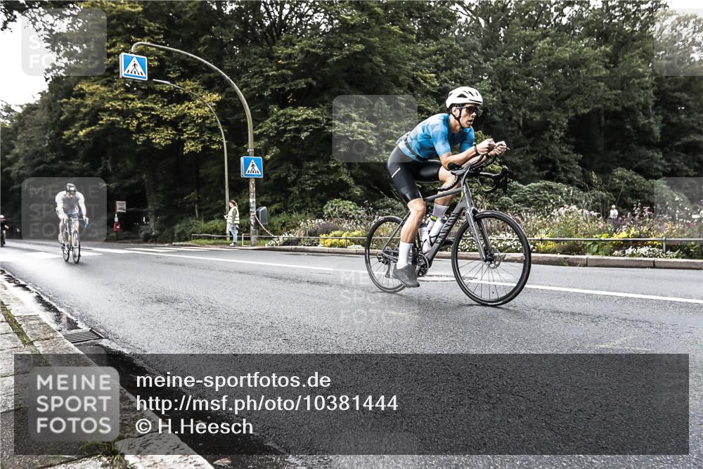 13.09.2026 - Stadtparktriathlon H.Heesch http://msf.ph/oto/10381444 13.09.2026 10:59:43 Radfahren 550, 629, 641, 646, 649 meine-sportfotos.de
