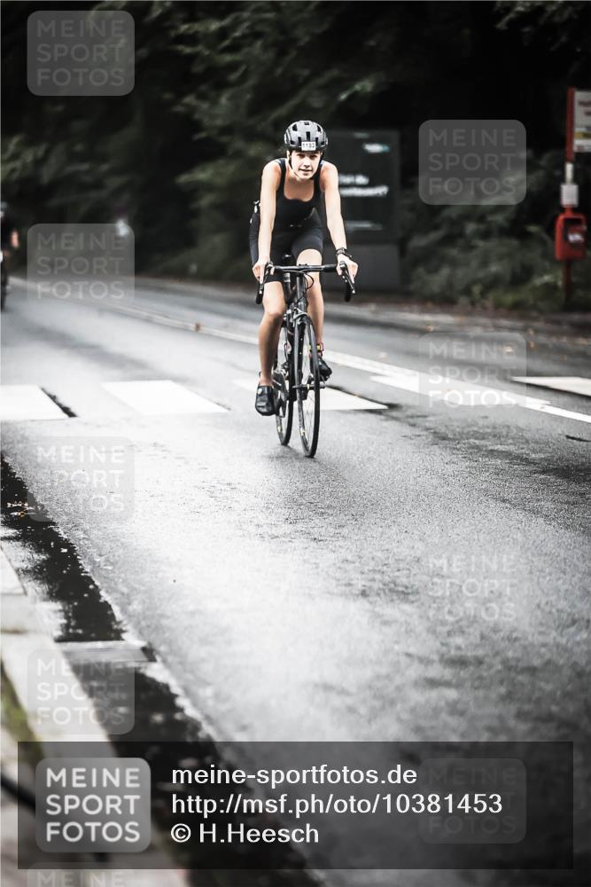 13.09.2026 - Stadtparktriathlon H.Heesch http://msf.ph/oto/10381453 13.09.2026 12:27:30 Radfahren 1033, 1047, 1051, 1077, 1153, 1169 meine-sportfotos.de