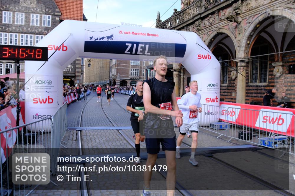 13.09.2026 - 21. swb-Marathon Bremen Tim E. http://msf.ph/oto/10381479 13.09.2026 13:17:36 Ziel 842, 2052, 3148, 4805, 6095, 6624, 6734, 6759, 6803, 8111, 8418, 8532, 8714 meine-sportfotos.de