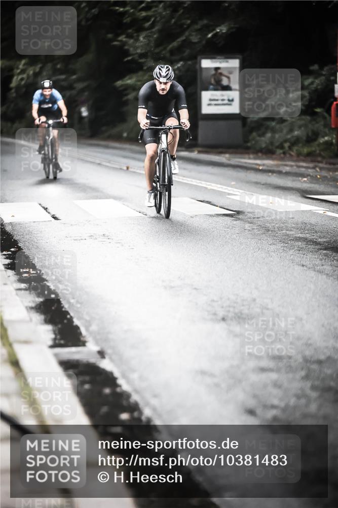 13.09.2026 - Stadtparktriathlon H.Heesch http://msf.ph/oto/10381483 13.09.2026 12:27:34 Radfahren 1007, 1047, 1051, 1153 meine-sportfotos.de