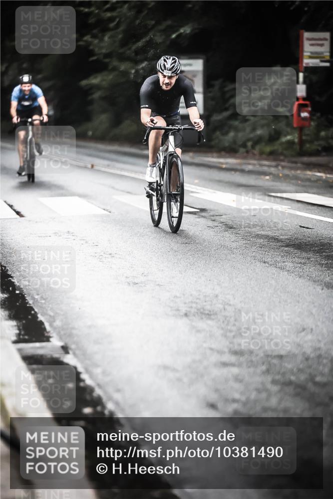 13.09.2026 - Stadtparktriathlon H.Heesch http://msf.ph/oto/10381490 13.09.2026 12:27:34 Radfahren 1007, 1047, 1051, 1153 meine-sportfotos.de