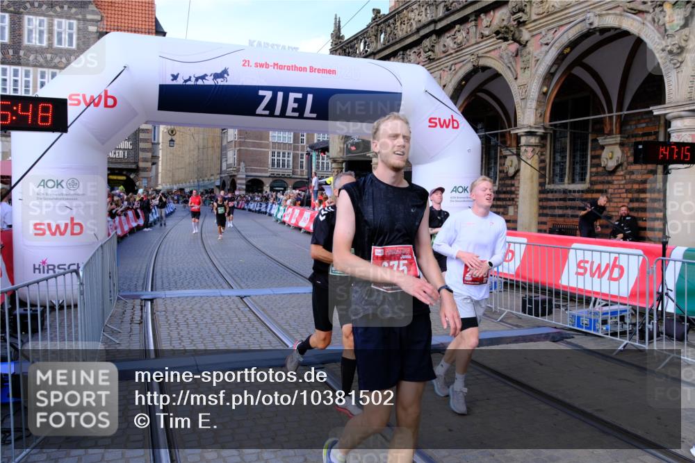 13.09.2026 - 21. swb-Marathon Bremen Tim E. http://msf.ph/oto/10381502 13.09.2026 13:17:37 Ziel 842, 2052, 3148, 4805, 6095, 6624, 6734, 6759, 6803, 8253, 8418, 8532, 8714 meine-sportfotos.de