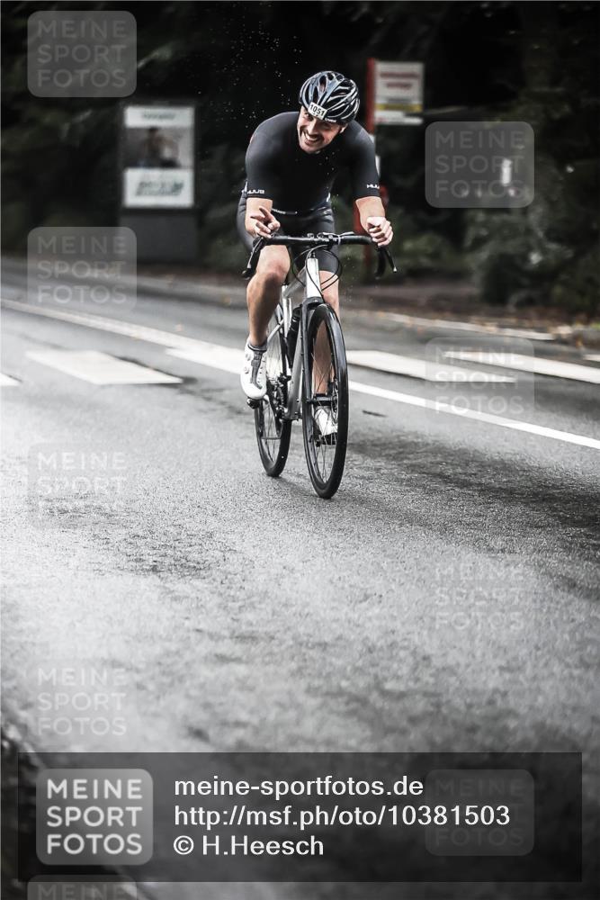 13.09.2026 - Stadtparktriathlon H.Heesch http://msf.ph/oto/10381503 13.09.2026 12:27:35 Radfahren 1007, 1047, 1051, 1153 meine-sportfotos.de