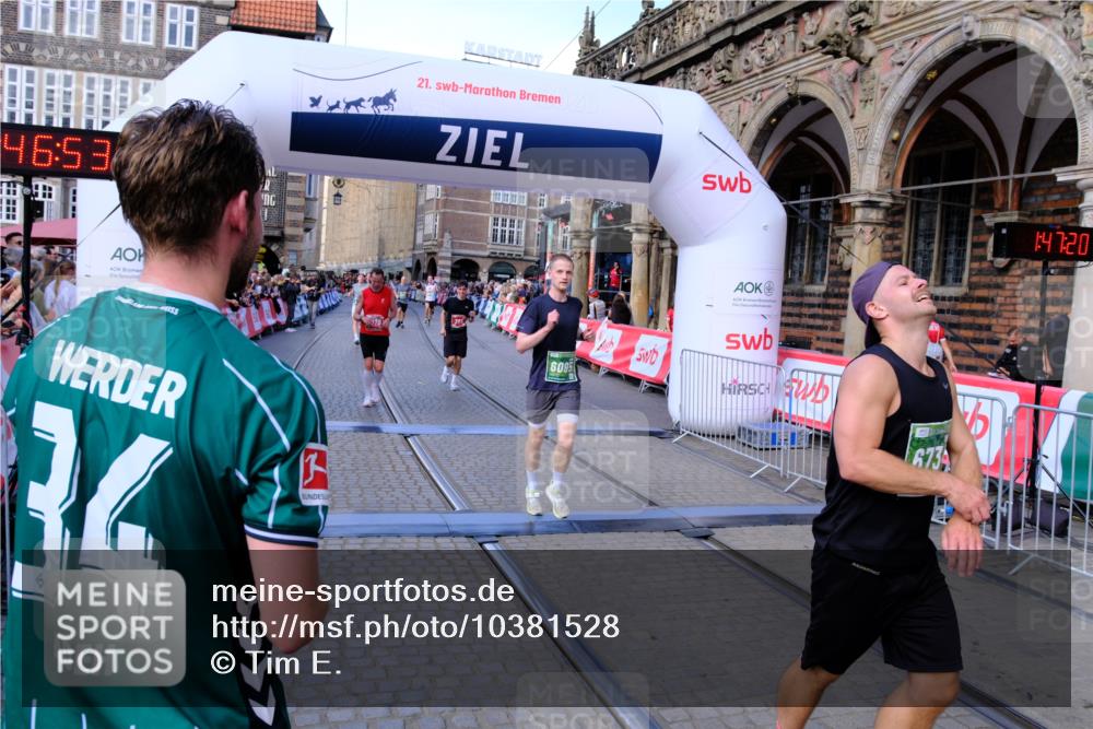13.09.2026 - 21. swb-Marathon Bremen Tim E. http://msf.ph/oto/10381528 13.09.2026 13:17:42 Ziel 560, 842, 2008, 3148, 4805, 5550, 6095, 6734, 6759, 6803, 8100, 8253, 8446, 8532, 8714, 9075 meine-sportfotos.de