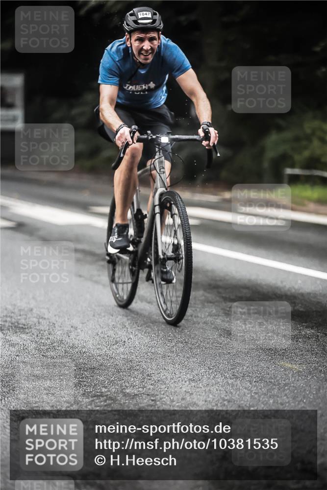 13.09.2026 - Stadtparktriathlon H.Heesch http://msf.ph/oto/10381535 13.09.2026 12:27:36 Radfahren 1007, 1047, 1051, 1153 meine-sportfotos.de