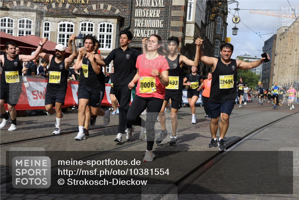 13.09.2026 - 21. swb-Marathon Bremen Strokosch-Dieckow http://msf.ph/oto/10381554 13.09.2026 11:05:00 Ziel 10160, 10198, 10283, 10481, 10711, 10877, 10940, 11006, 11114, 11364, 11366, 11592, 11705, 11761, 11991, 12005, 12493, 12495, 12498, 12500, 12502, 12563, 10370, 10576, 10718, 10800, 10995, 11102, 11105, 11157, 11218, 11281, 11326, 11584, 11616, 11722, 11900, 12002, 12011, 12064, 12079, 12080, 12099, 12335 meine-sportfotos.de