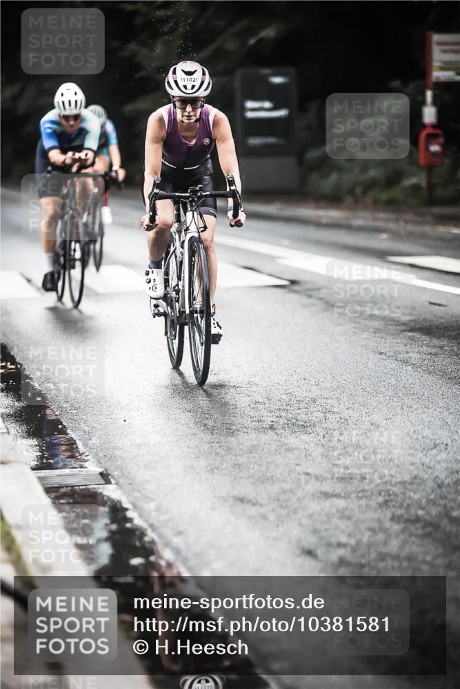 13.09.2026 - Stadtparktriathlon H.Heesch http://msf.ph/oto/10381581 13.09.2026 12:27:43 Radfahren 1007, 1075, 1102, 1112, 1181 meine-sportfotos.de