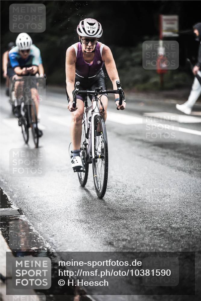 13.09.2026 - Stadtparktriathlon H.Heesch http://msf.ph/oto/10381590 13.09.2026 12:27:43 Radfahren 1007, 1075, 1102, 1112, 1181 meine-sportfotos.de