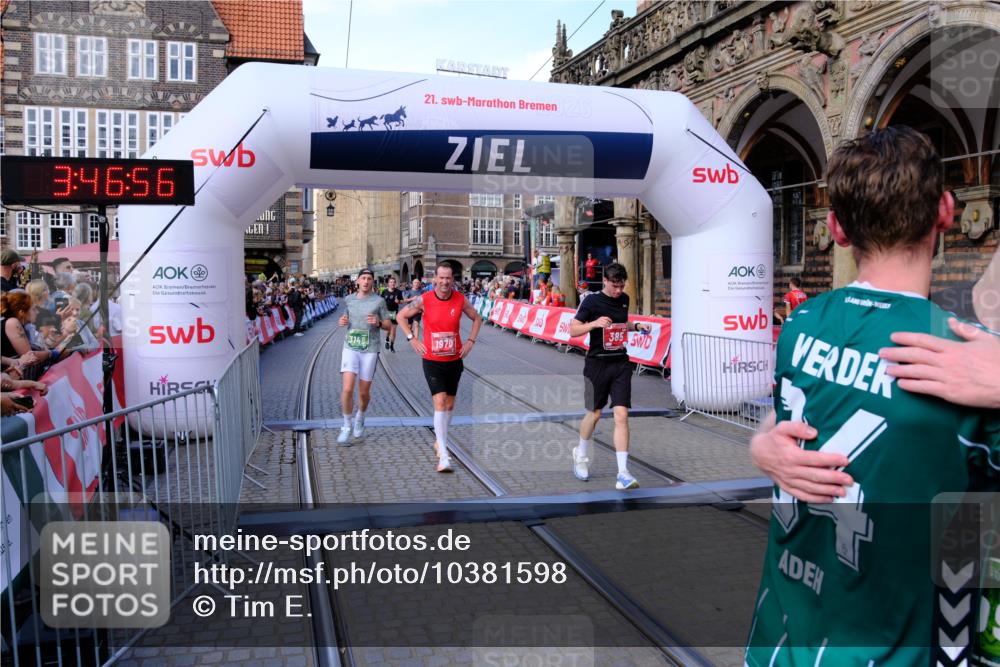 13.09.2026 - 21. swb-Marathon Bremen Tim E. http://msf.ph/oto/10381598 13.09.2026 13:17:44 Ziel 560, 842, 2008, 3148, 4171, 5041, 5550, 6095, 6734, 6803, 7901, 8100, 8250, 8253, 8446, 8532, 8714, 9075 meine-sportfotos.de