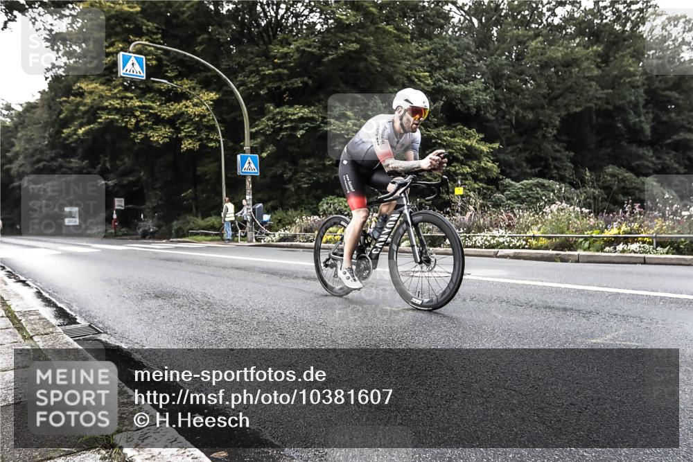 13.09.2026 - Stadtparktriathlon H.Heesch http://msf.ph/oto/10381607 13.09.2026 11:00:35 Radfahren 471, 569, 684 meine-sportfotos.de