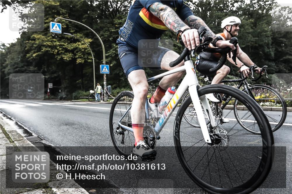 13.09.2026 - Stadtparktriathlon H.Heesch http://msf.ph/oto/10381613 13.09.2026 11:00:39 Radfahren 581, 663 meine-sportfotos.de
