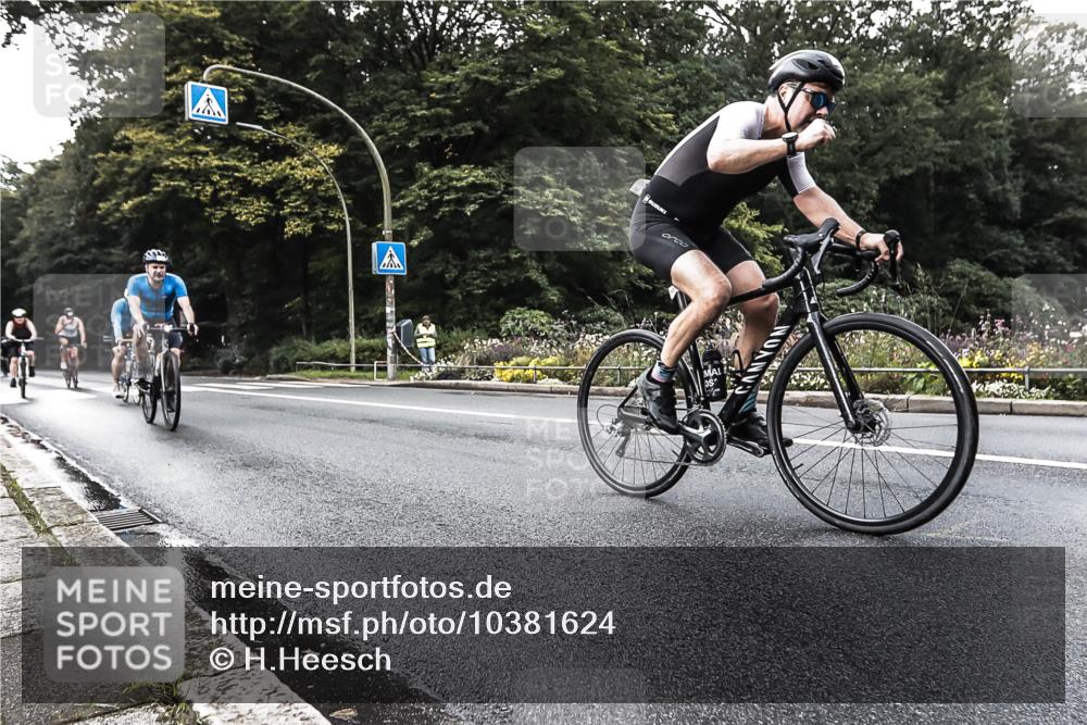 13.09.2026 - Stadtparktriathlon H.Heesch http://msf.ph/oto/10381624 13.09.2026 11:00:54 Radfahren 423, 484, 504, 566, 616 meine-sportfotos.de
