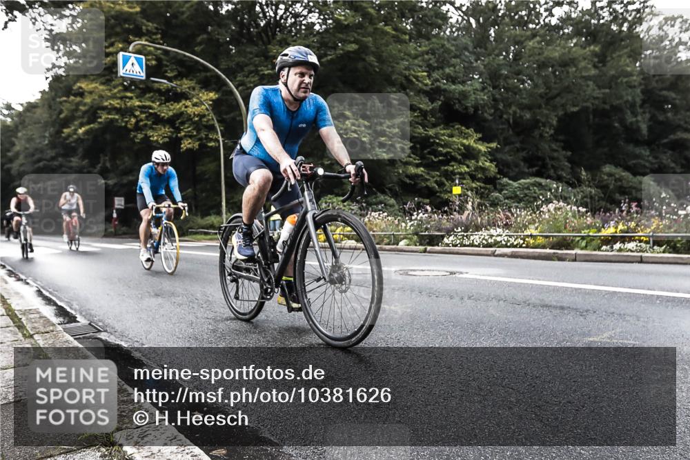 13.09.2026 - Stadtparktriathlon H.Heesch http://msf.ph/oto/10381626 13.09.2026 11:00:54 Radfahren 423, 484, 504, 566, 616 meine-sportfotos.de