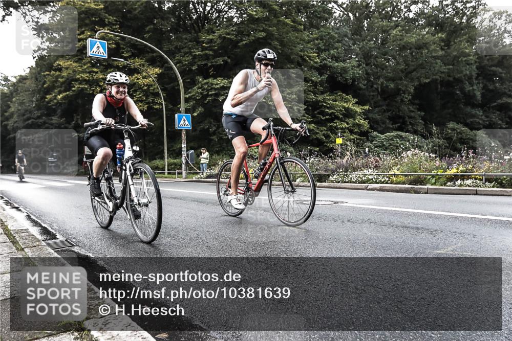 13.09.2026 - Stadtparktriathlon H.Heesch http://msf.ph/oto/10381639 13.09.2026 11:00:56 Radfahren 423, 484, 504, 566, 593, 616, 625 meine-sportfotos.de