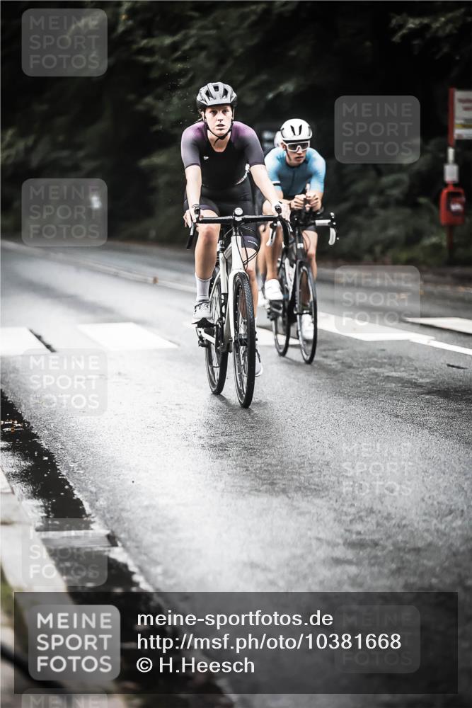 13.09.2026 - Stadtparktriathlon H.Heesch http://msf.ph/oto/10381668 13.09.2026 12:27:54 Radfahren 986, 1020, 1061, 1090, 1148, 1157 meine-sportfotos.de