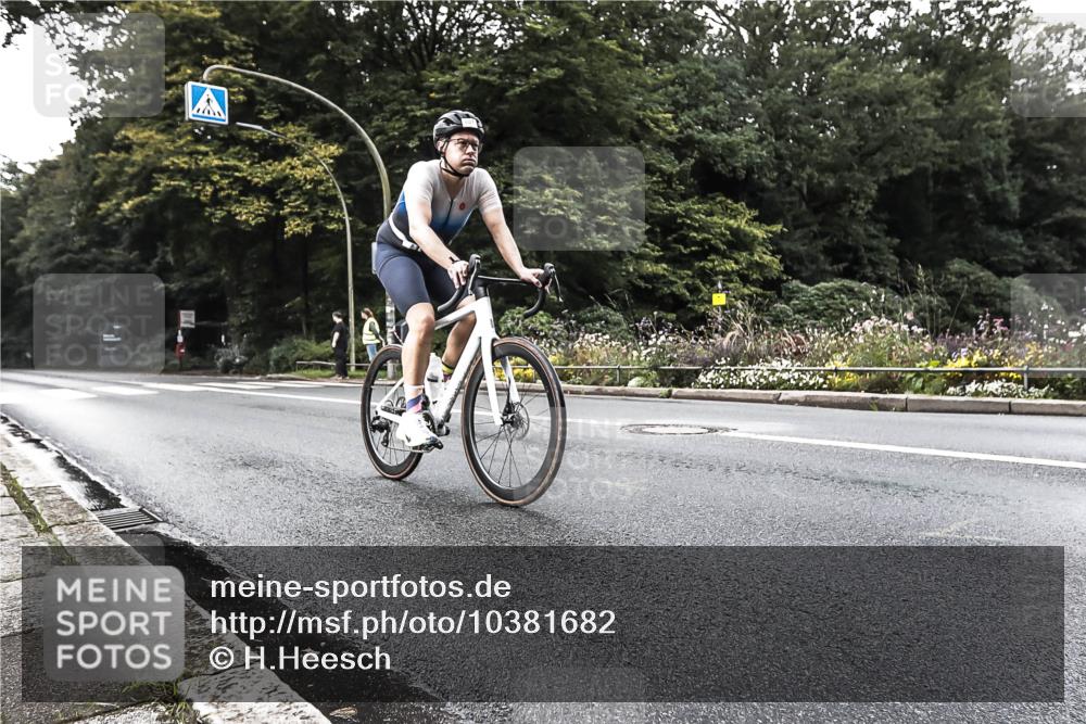13.09.2026 - Stadtparktriathlon H.Heesch http://msf.ph/oto/10381682 13.09.2026 11:01:09 Radfahren 601, 1797 meine-sportfotos.de