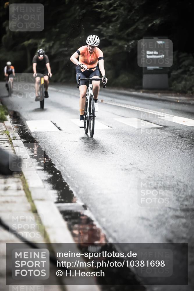 13.09.2026 - Stadtparktriathlon H.Heesch http://msf.ph/oto/10381698 13.09.2026 12:27:58 Radfahren 986, 1020, 1061, 1134, 1148, 1157 meine-sportfotos.de