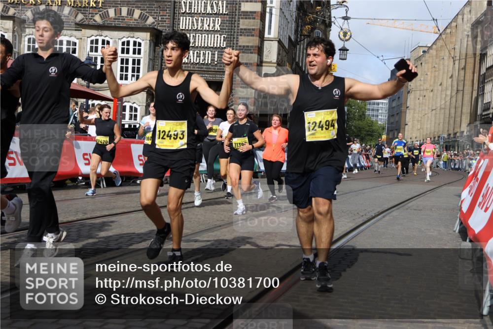 13.09.2026 - 21. swb-Marathon Bremen Strokosch-Dieckow http://msf.ph/oto/10381700 13.09.2026 11:05:00 Ziel 10160, 10198, 10283, 10481, 10711, 10877, 10940, 11006, 11114, 11364, 11366, 11592, 11705, 11761, 11991, 12005, 12493, 12495, 12498, 12500, 12502, 12563, 10370, 10576, 10718, 10800, 10995, 11102, 11105, 11157, 11218, 11281, 11326, 11584, 11616, 11722, 11900, 12002, 12011, 12064, 12079, 12080, 12099, 12335 meine-sportfotos.de