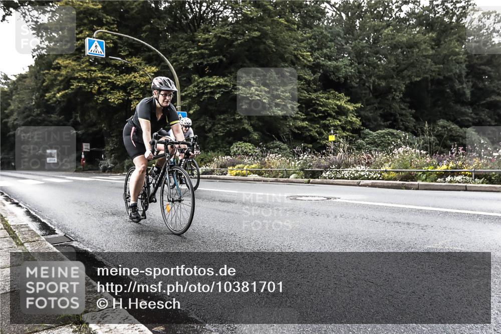 13.09.2026 - Stadtparktriathlon H.Heesch http://msf.ph/oto/10381701 13.09.2026 11:01:28 Radfahren 456, 472, 497, 578 meine-sportfotos.de
