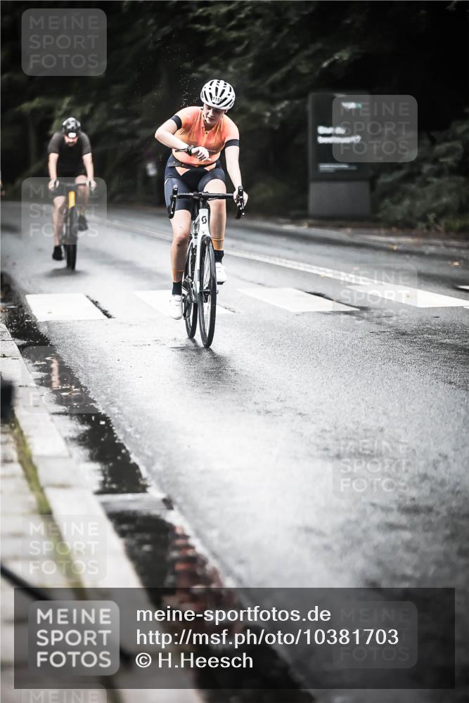 13.09.2026 - Stadtparktriathlon H.Heesch http://msf.ph/oto/10381703 13.09.2026 12:27:58 Radfahren 986, 1020, 1061, 1134, 1148, 1157 meine-sportfotos.de