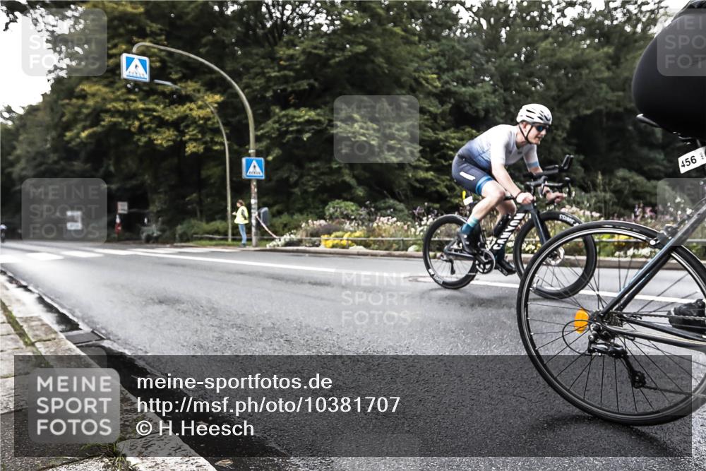 13.09.2026 - Stadtparktriathlon H.Heesch http://msf.ph/oto/10381707 13.09.2026 11:01:29 Radfahren 456, 472, 497, 578 meine-sportfotos.de