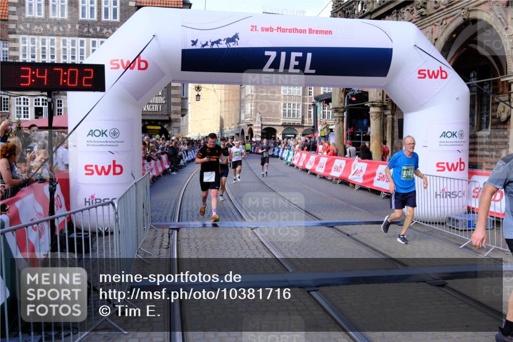 13.09.2026 - 21. swb-Marathon Bremen Tim E. http://msf.ph/oto/10381716 13.09.2026 13:17:51 Ziel 560, 771, 1297, 2008, 2234, 2812, 3148, 3760, 4171, 4498, 4499, 4620, 5041, 5550, 6803, 7901, 8100, 8250, 8253, 8446, 8532, 8714, 9075, 9400, 9505, 13107 meine-sportfotos.de