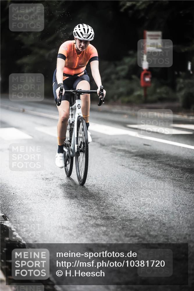 13.09.2026 - Stadtparktriathlon H.Heesch http://msf.ph/oto/10381720 13.09.2026 12:27:59 Radfahren 986, 1020, 1061, 1134, 1148, 1157 meine-sportfotos.de