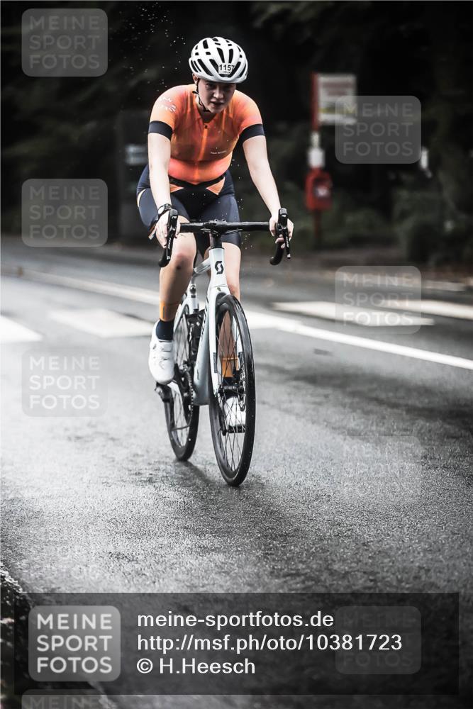 13.09.2026 - Stadtparktriathlon H.Heesch http://msf.ph/oto/10381723 13.09.2026 12:27:59 Radfahren 986, 1020, 1061, 1134, 1148, 1157 meine-sportfotos.de