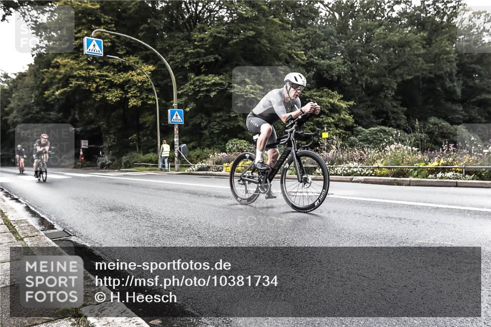 13.09.2026 - Stadtparktriathlon H.Heesch http://msf.ph/oto/10381734 13.09.2026 11:01:39 Radfahren 487, 510, 698, 703, 706 meine-sportfotos.de